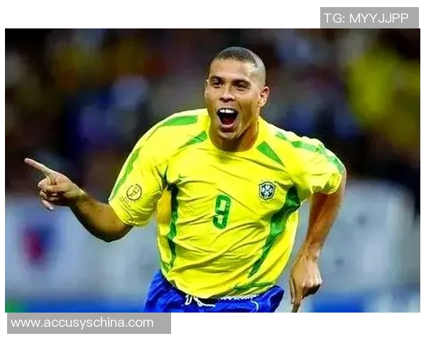 美国足球世界杯传奇球星的崛起与挑战历程分析